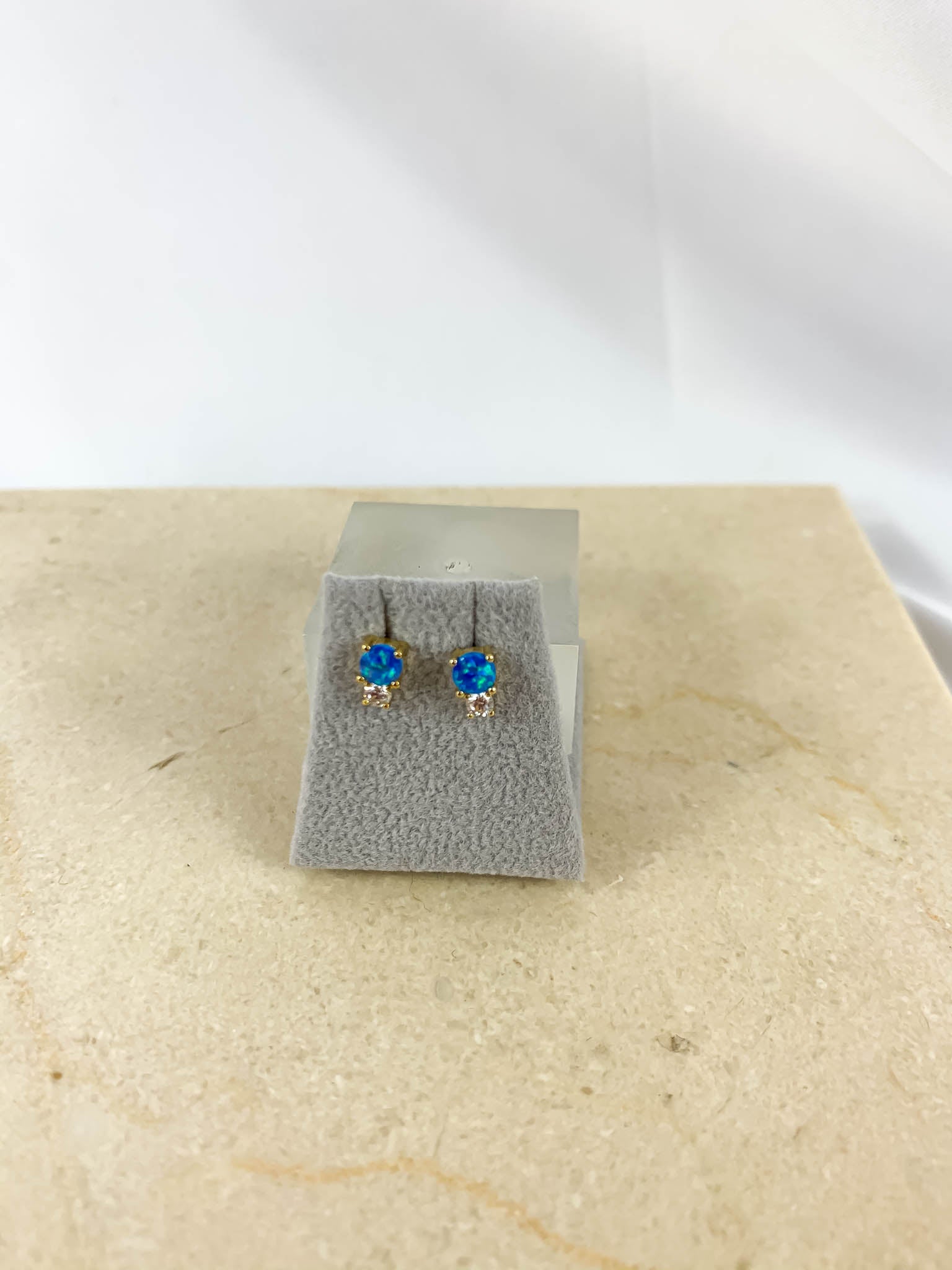 Aretes Nara